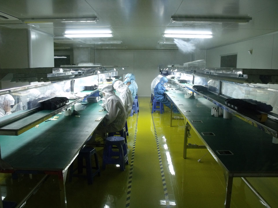 東明凈化——無塵車間工作臺(tái).jpg